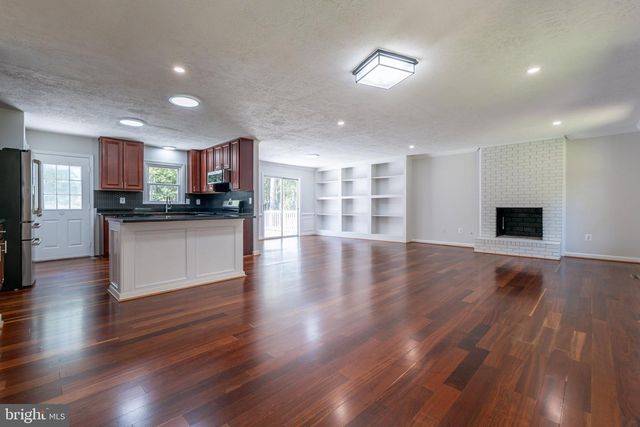 7 CARTER LN, Stafford, VA 22556