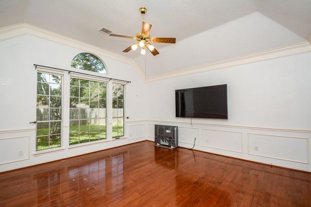 1402 Brook Grove Drive, Katy, TX 77450