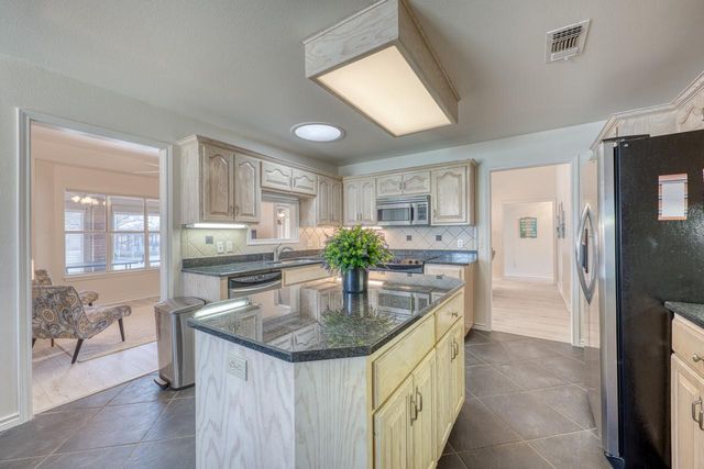 1101 Impala DR, Granite Shoals, TX 78654