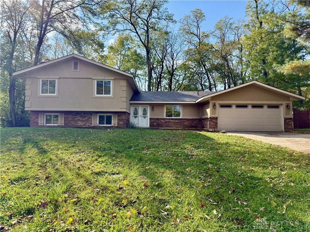 3785 Frostwood Drive, Beavercreek, OH 45430
