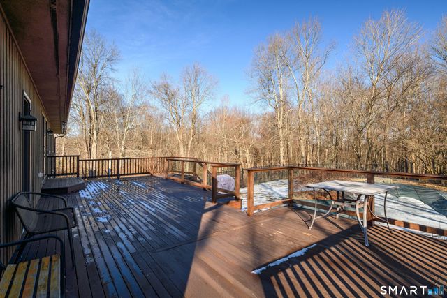 18 Jewel Lane, New Fairfield, CT 06812