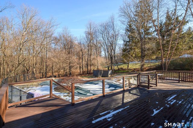 18 Jewel Lane, New Fairfield, CT 06812