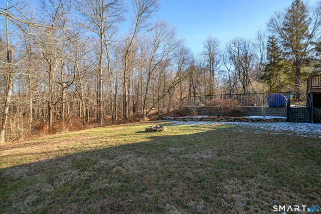 18 Jewel Lane, New Fairfield, CT 06812