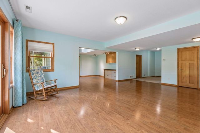 5158 167th Street W, Lakeville, MN 55044