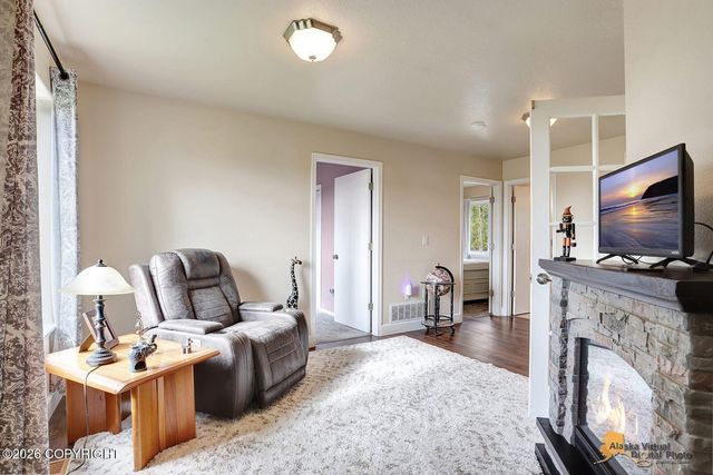 5620 W Birch Harbor Drive, Wasilla, AK 99623