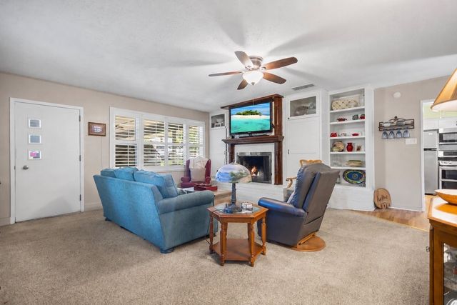 1210 Hilltop Run, Hideaway, TX 75771