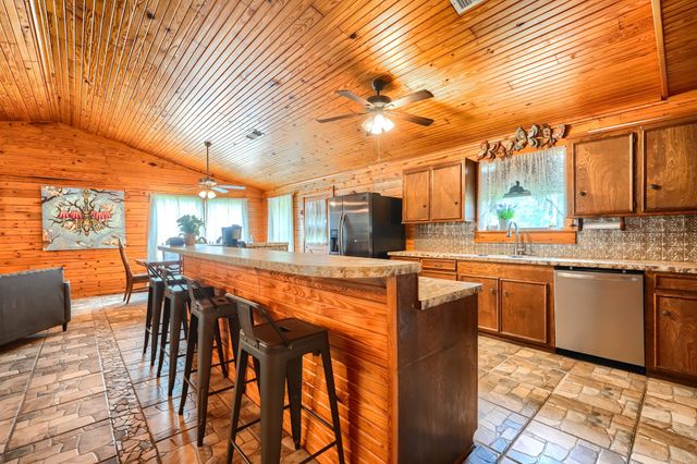 625 County Road 4735, Cumby, TX 75433