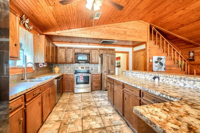 625 County Road 4735, Cumby, TX 75433