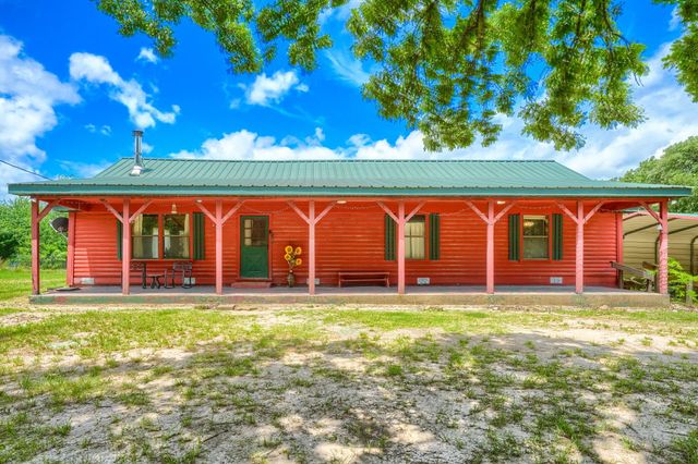 625 County Road 4735, Cumby, TX 75433