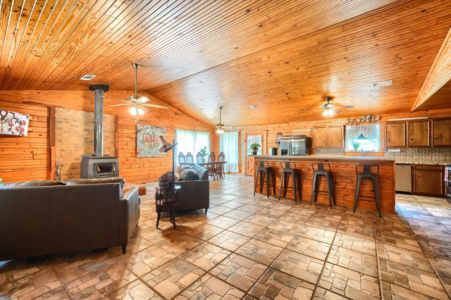 625 County Road 4735, Cumby, TX 75433
