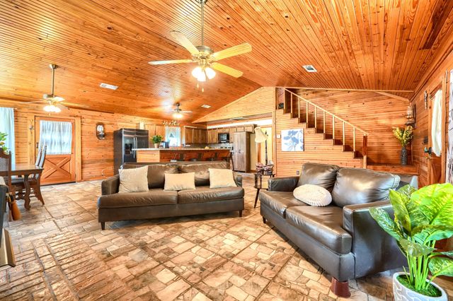 625 County Road 4735, Cumby, TX 75433