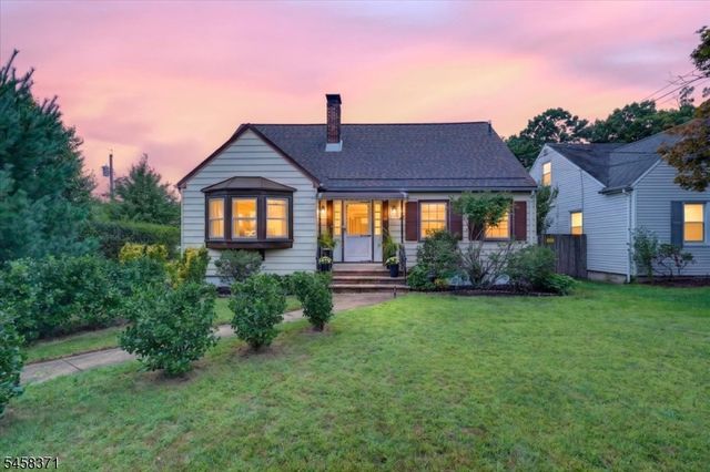 2101 Summit Ter, Linden City, NJ 07036