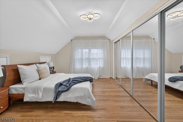 2101 Summit Ter, Linden City, NJ 07036
