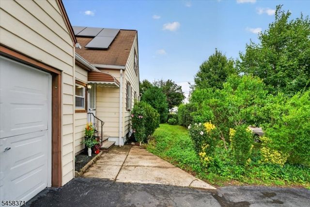2101 Summit Ter, Linden City, NJ 07036