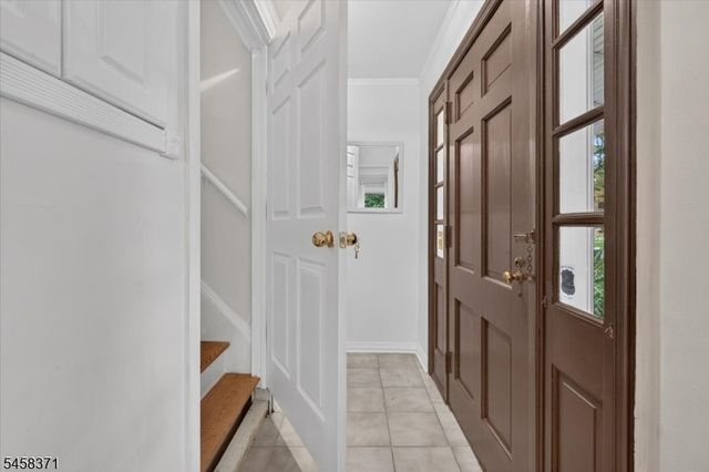 2101 Summit Ter, Linden City, NJ 07036