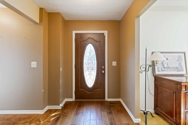 5591 Williamsburg Way, Fairfield, OH 45014