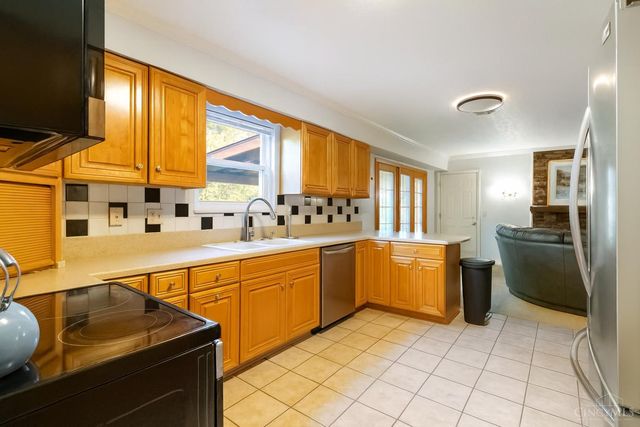 5591 Williamsburg Way, Fairfield, OH 45014