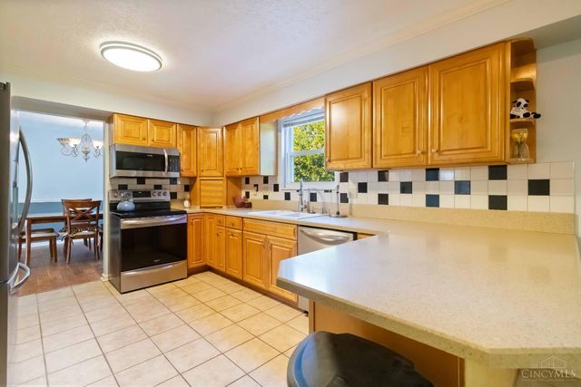 5591 Williamsburg Way, Fairfield, OH 45014