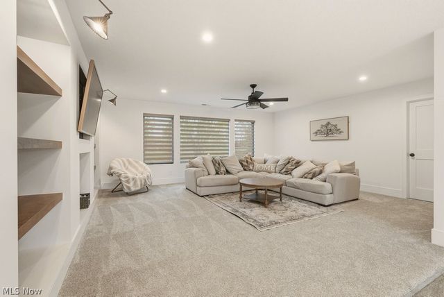 2082 Lanterman Circle, Hinckley, OH 44233