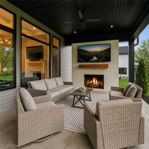 2082 Lanterman Circle, Hinckley, OH 44233