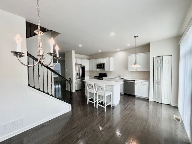 270 Lionel Drive, Grayslake, IL 60030