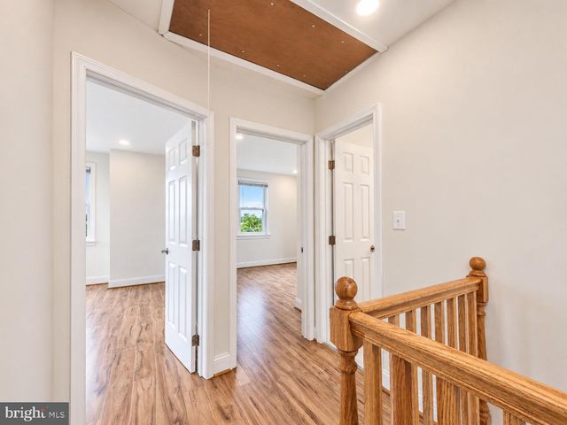 2851 ROBINSON PL SE, Washington, DC 20020