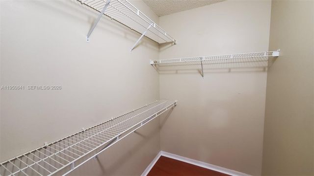 577 SW 111th Ln 203, Pembroke Pines, FL 33025