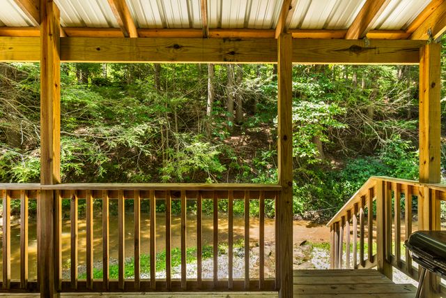 76 High Falls Creek Drive, Campton, KY 41301