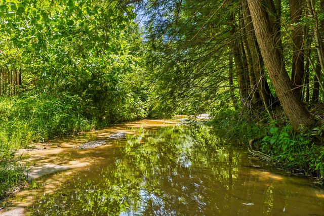76 High Falls Creek Drive, Campton, KY 41301