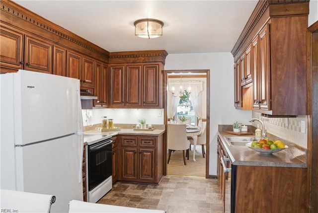2728 Blacksmith TRL, Chesapeake, VA 23322