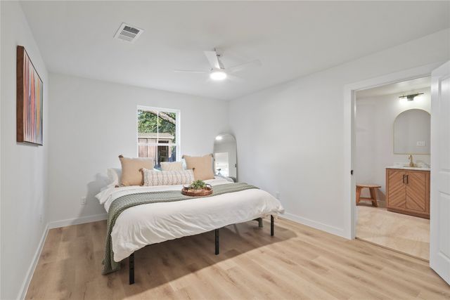 820 Belltower Drive, Irving, TX 75061