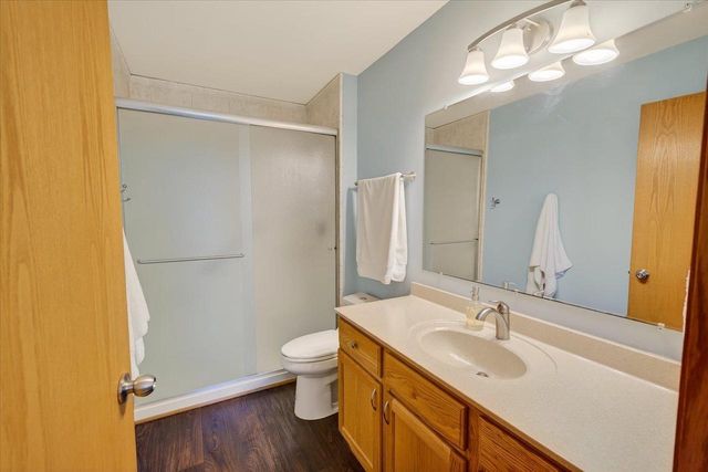 1070 Vinyard Drive, Oregon, WI 53575