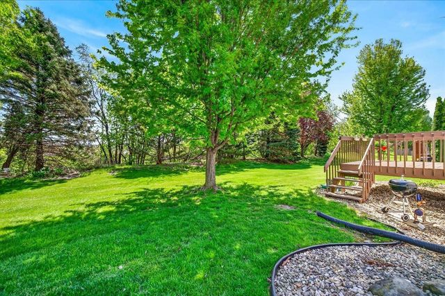 1070 Vinyard Drive, Oregon, WI 53575