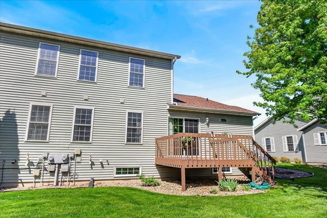 1070 Vinyard Drive, Oregon, WI 53575
