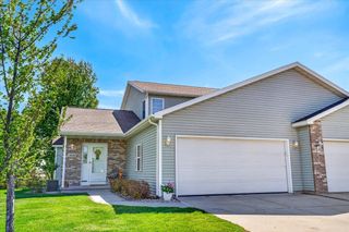 1070 Vinyard Drive, Oregon, WI 53575