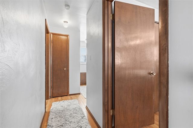 120 Knoll Dr, Penn Hills, PA 15147