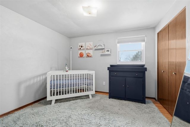 120 Knoll Dr, Penn Hills, PA 15147