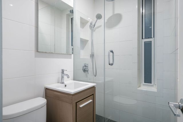 238 E 84th St Apt 3B, New York City, NY 10028