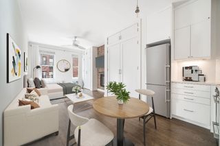 238 E 84th St Apt 3B, New York City, NY 10028
