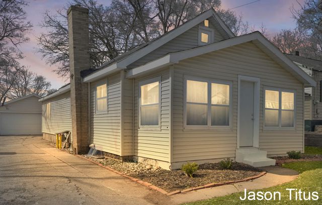 2507 Day Avenue Nw, City Of Walker, MI 49544