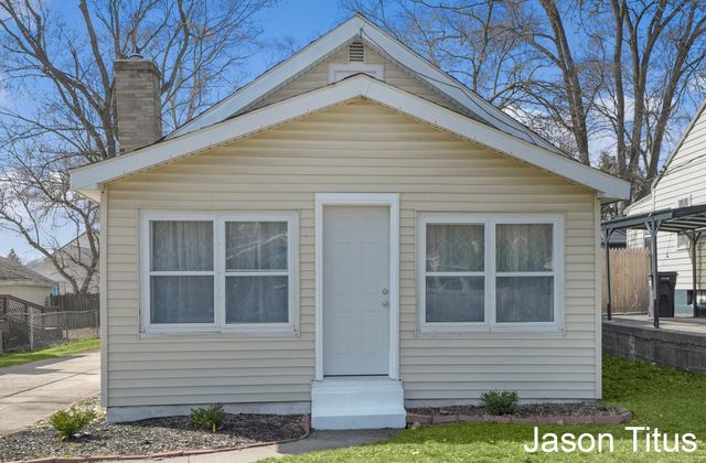 2507 Day Avenue Nw, City Of Walker, MI 49544