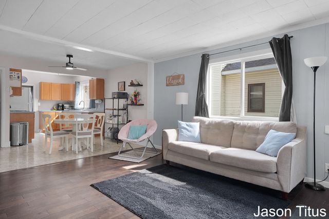 2507 Day Avenue Nw, City Of Walker, MI 49544