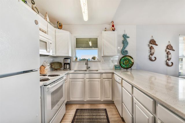 4130 Hardin Drive, Galveston, TX 77554