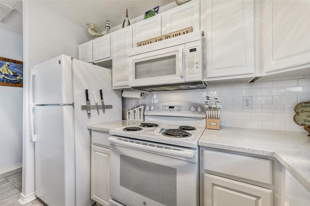 4130 Hardin Drive, Galveston, TX 77554