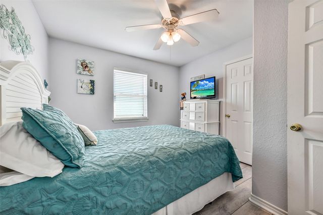 4130 Hardin Drive, Galveston, TX 77554