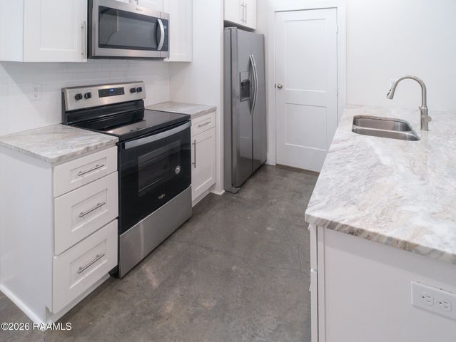 110 Oak Plains Alley, Lafayette, LA 70508