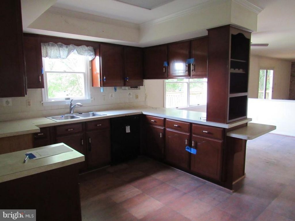 Image 12 of property listing at 3107 MOORES RD, Baldwin, MD 21013