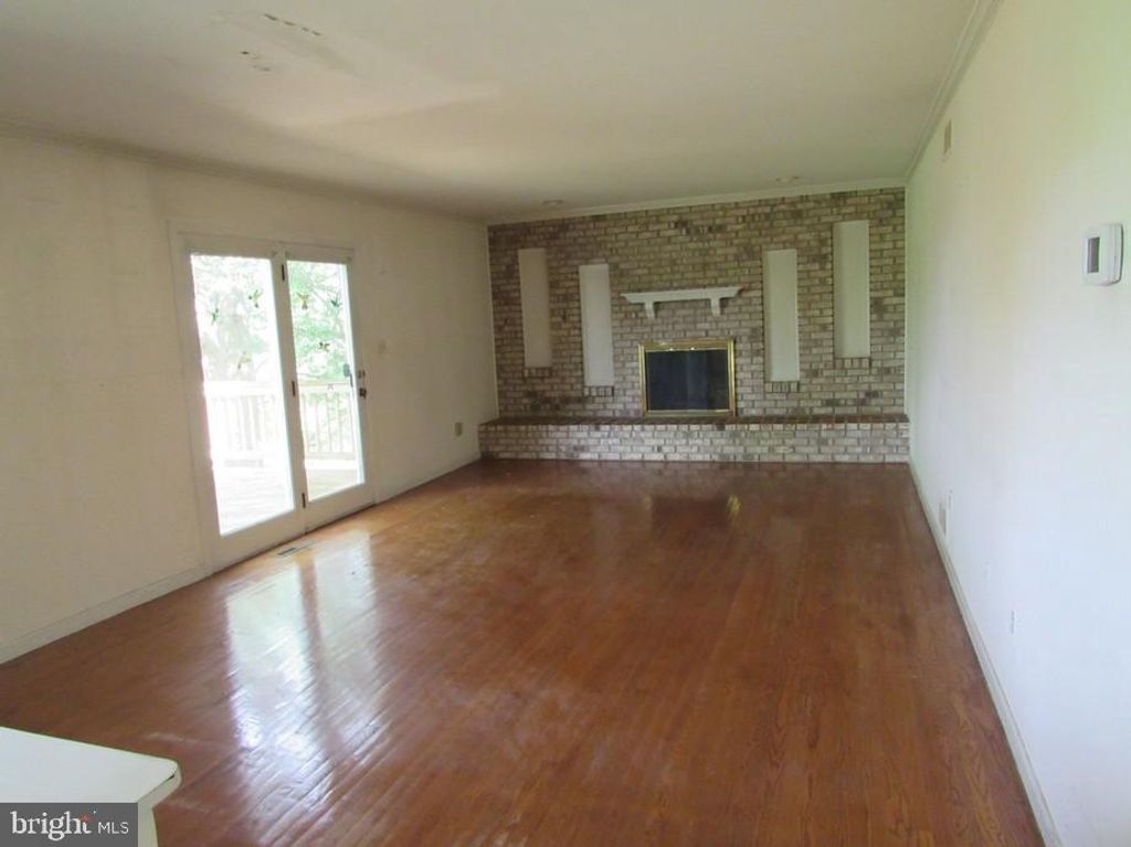 Image 15 of property listing at 3107 MOORES RD, Baldwin, MD 21013