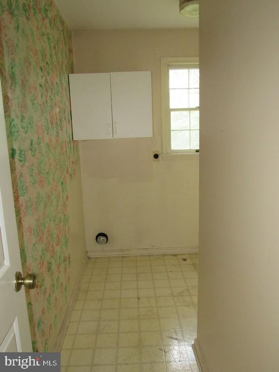 Image 17 of property listing at 3107 MOORES RD, Baldwin, MD 21013