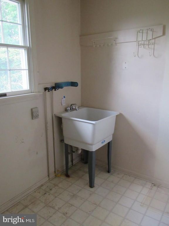 Image 18 of property listing at 3107 MOORES RD, Baldwin, MD 21013